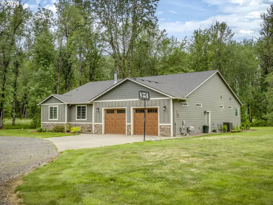 12950 S Barnards Rd, Molalla, OR 97038 - #2