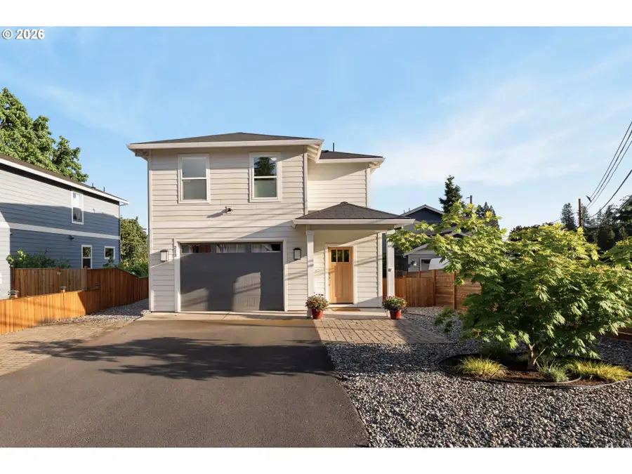 213 NE Cherry St, White Salmon, WA 98672 - #2