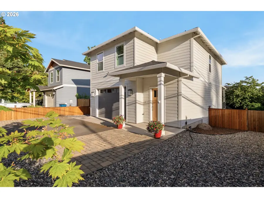 213 NE Cherry St, White Salmon, WA 98672 - #3