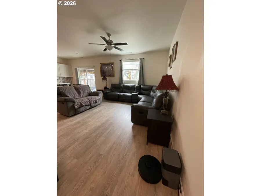2383 NW Matteo Dr, McMinnville, OR 97128 - #3