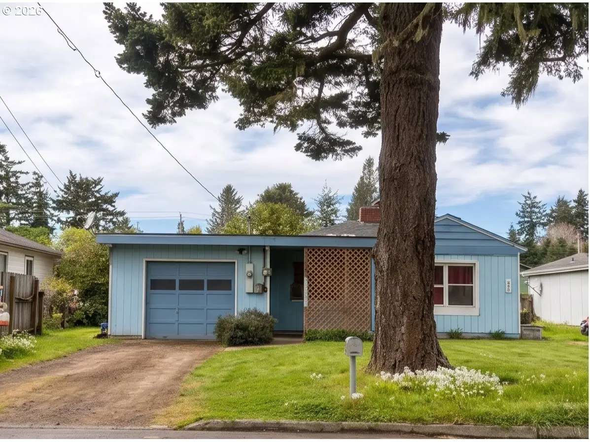 490 N Cammann St, Coos Bay, OR 97420 - #1