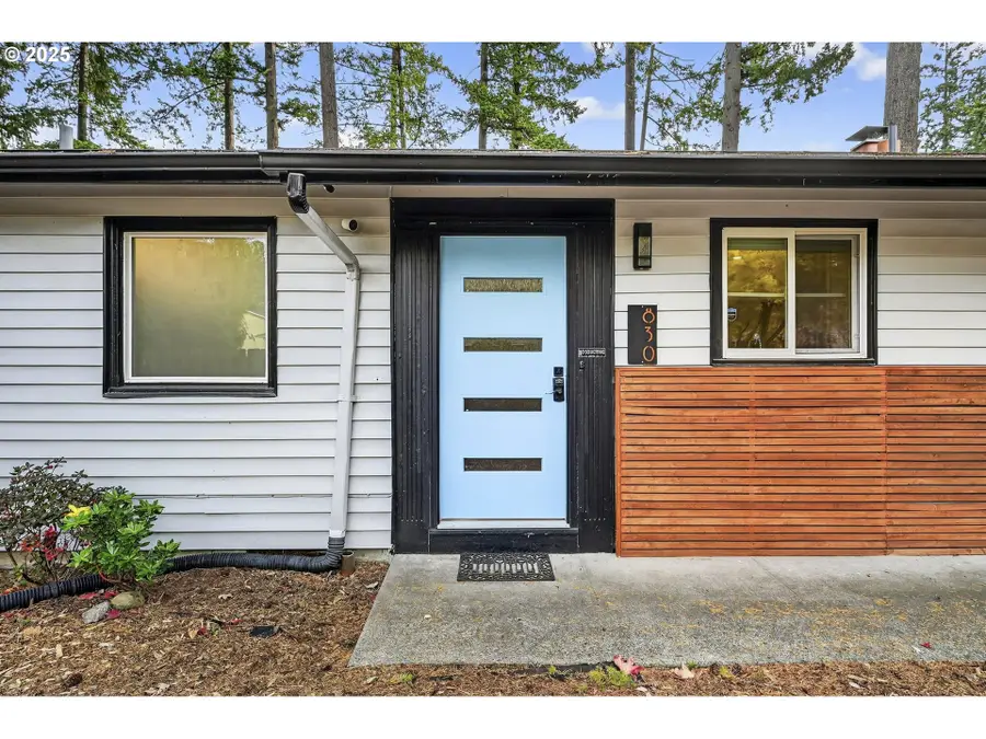 830 NE 172nd Ave, Gresham, OR 97230 - Image #2