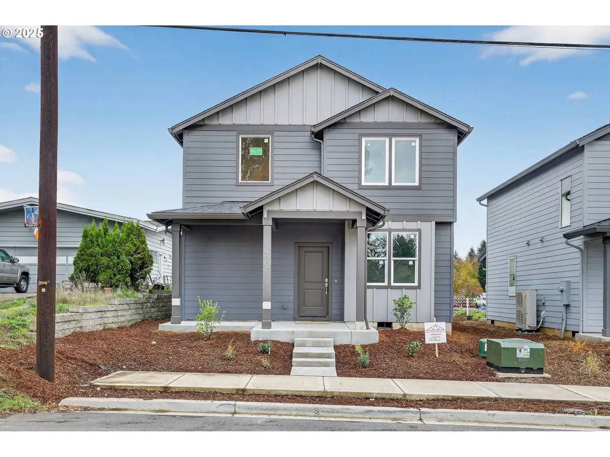 4307 NE 62nd Ave, Vancouver, WA 98660 - Image #1