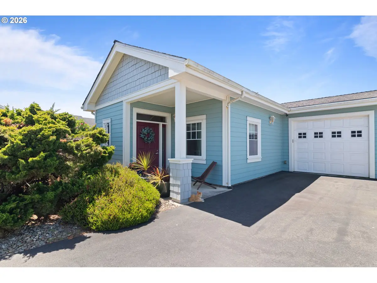 1324 Village Loop, Bandon, OR 97411 - #1