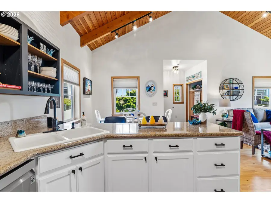 1324 Village Loop, Bandon, OR 97411 - #3