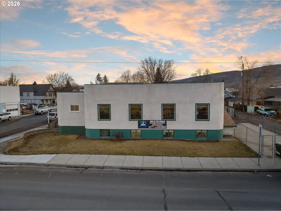2100 7th St, Baker City, OR 97814 - #2