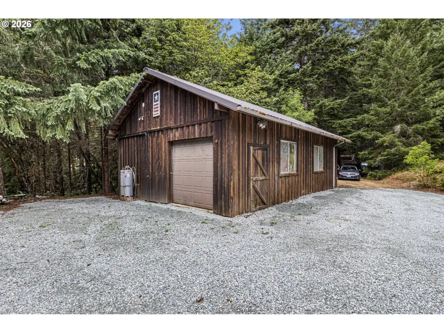 296 Mobley Dr, Azalea, OR 97410 - #2