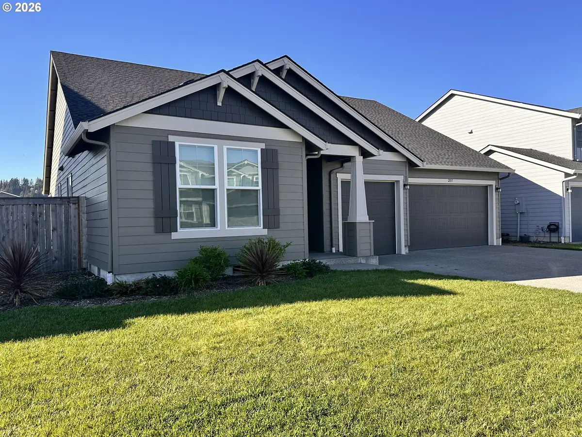 2011 Bethany St, Longview, WA 98632 - #1