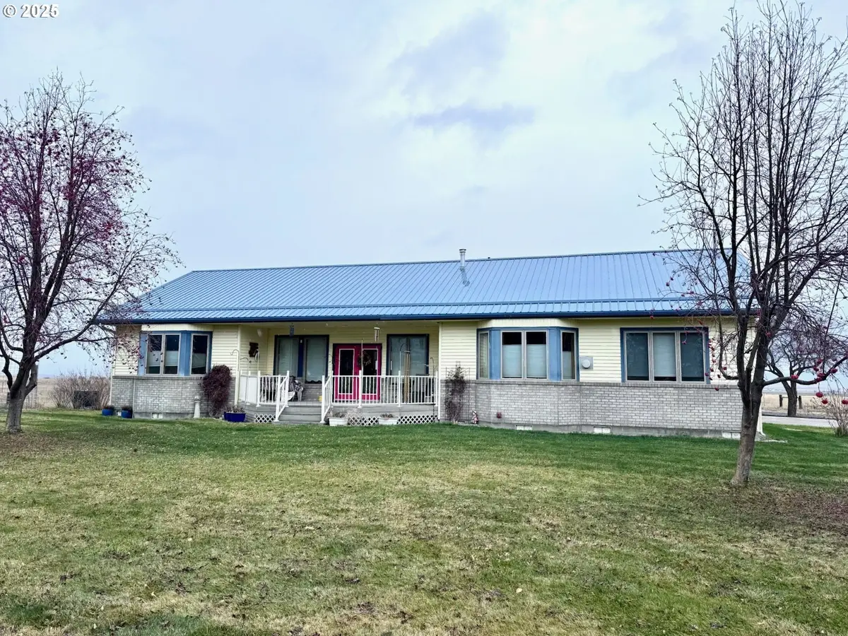 15843 Hunt Mountain Ln, Baker City, OR 97814 - Image #1