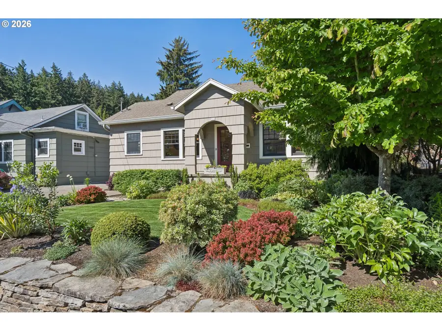 905 SE 71st Ave, Portland, OR 97215 - #3