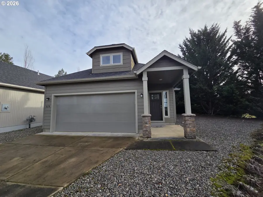 376 Bentgrass Ct, Sutherlin, OR 97479 - #2