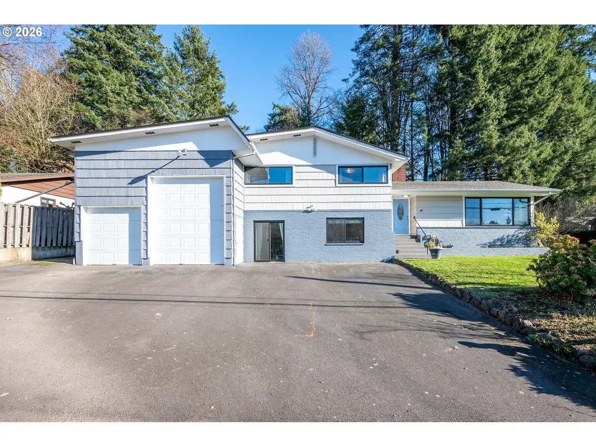 128 Alpha Dr, Longview, WA 98632 - Image #1