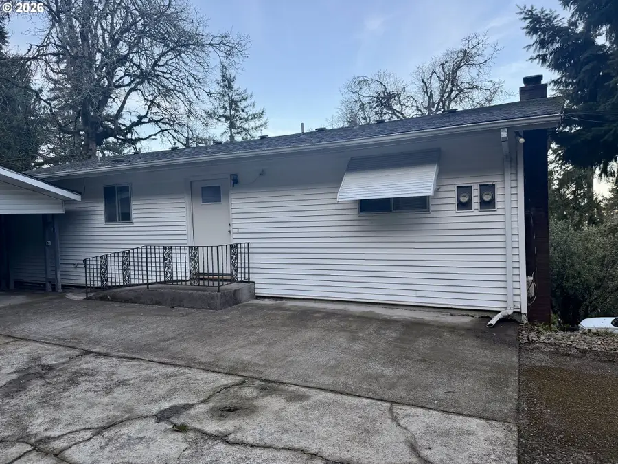 2145 Webb St, West Linn, OR 97068 - #3