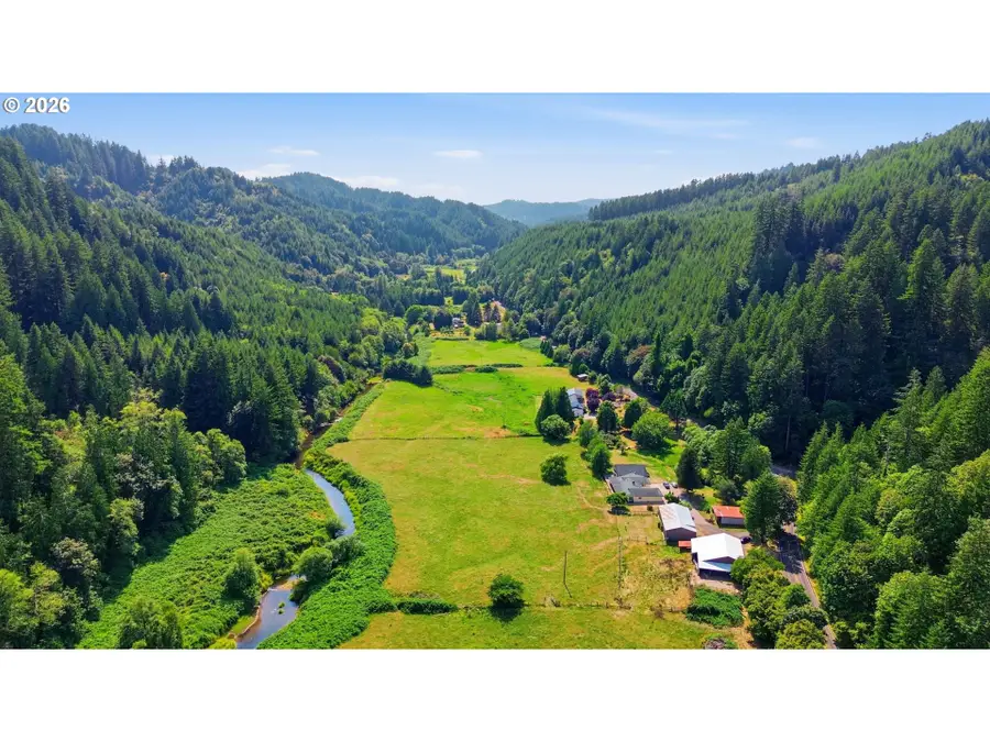 8820 North Fork Siuslaw Rd, Florence, OR 97439 - #2