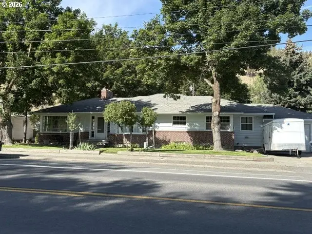 403 S Canyon Blvd, John Day, OR 97845 - #1
