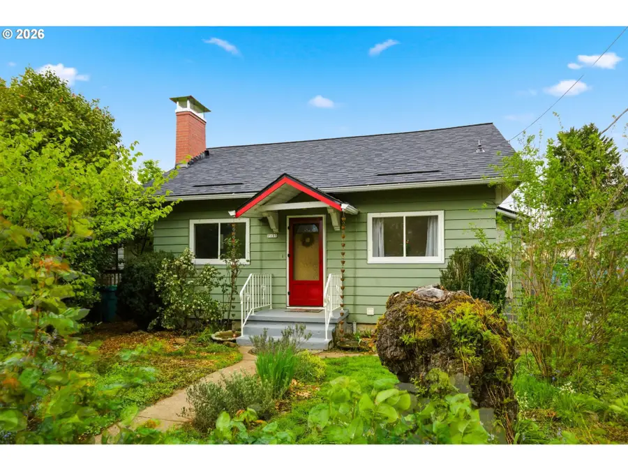 7135 SE Gladstone St, Portland, OR 97206 - #2