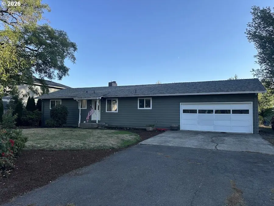 1324 Pacific Ave, Forest Grove, OR 97116 - #1