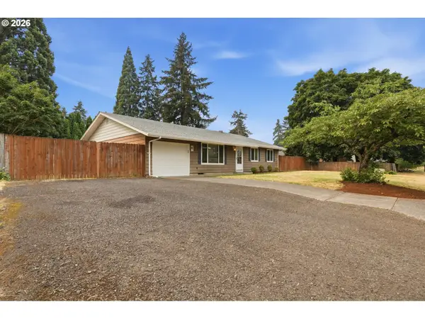 8111 NE 27th St, Vancouver, WA 98662