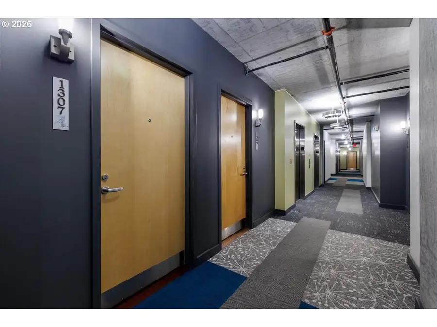 1926 W Burnside St #1307, Portland, OR 97209 - #3