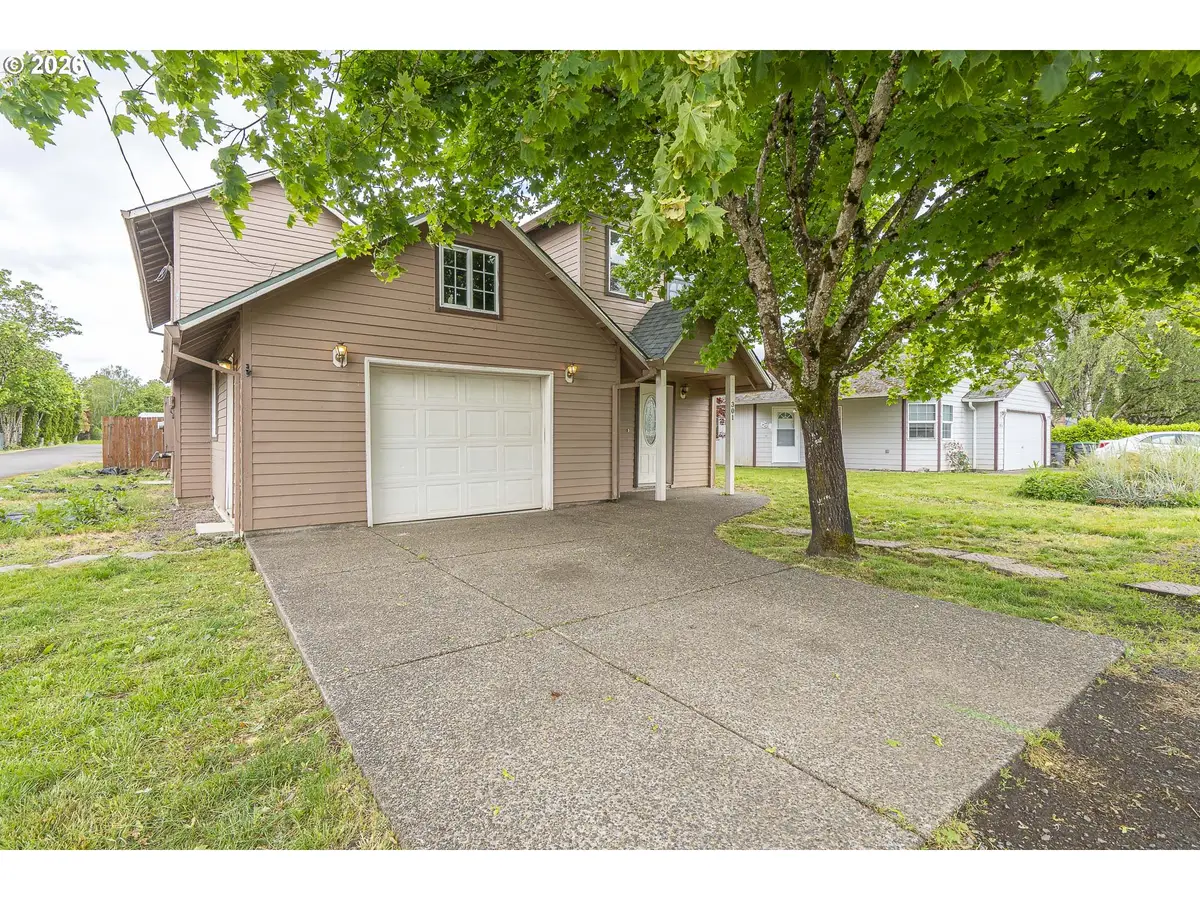 301 Flower Ln, Dayton, OR 97114 - #1