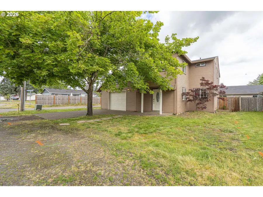 301 Flower Ln, Dayton, OR 97114 - #2