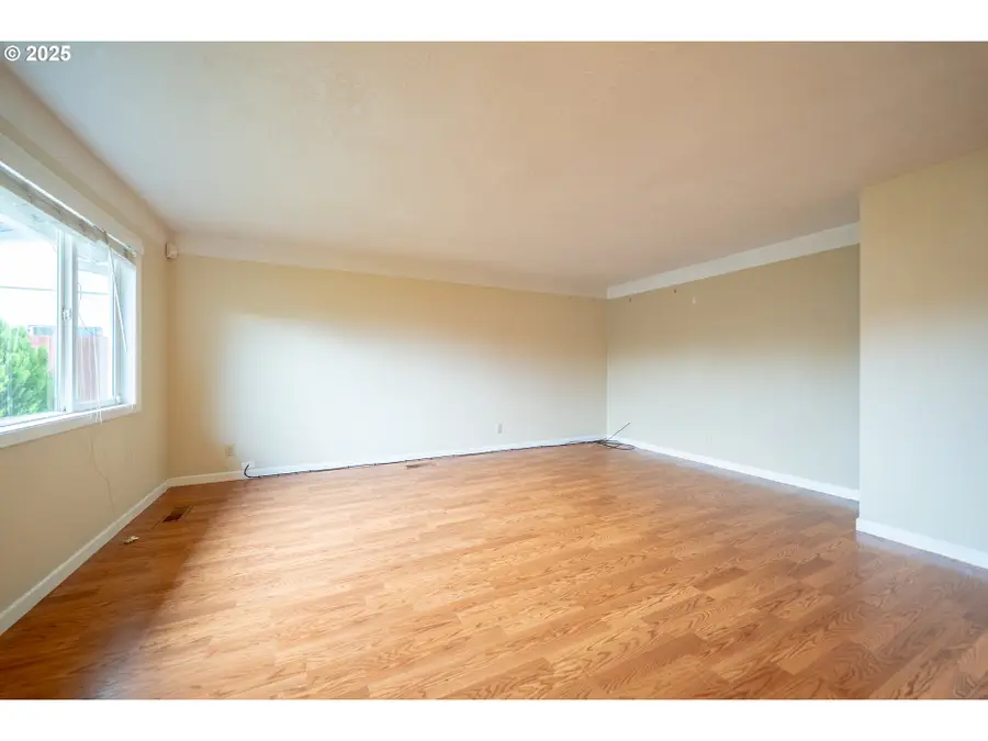 4555 Swallow Ct Ne, Salem, OR 97301 - #3