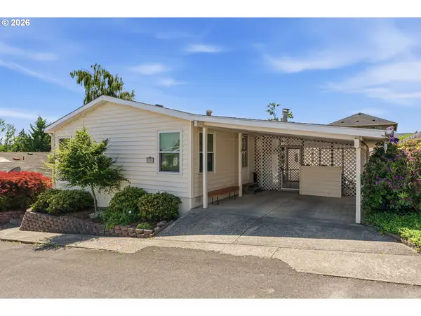 1216 W C Ave, LaCenter, WA 98629