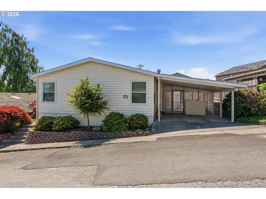 1216 W C Ave, La Center, WA 98629 - #2