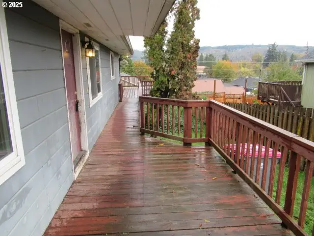 341 SW Madison St, Sheridan, OR 97378 - Image #2