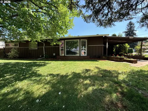 16800 SE Ivon St, Portland, OR 97236