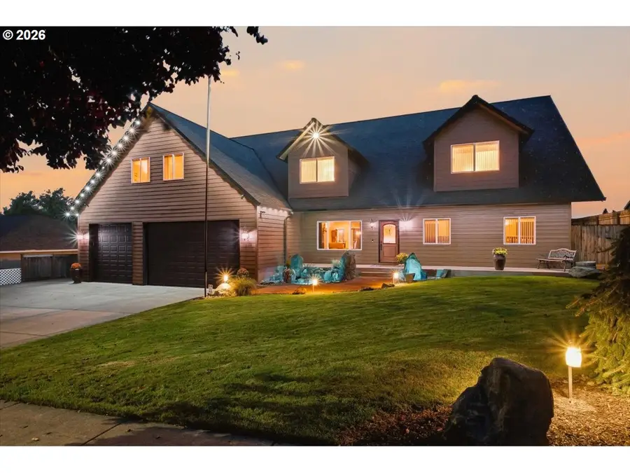 3324 NE 54th Ave, Albany, OR 97321 - #2