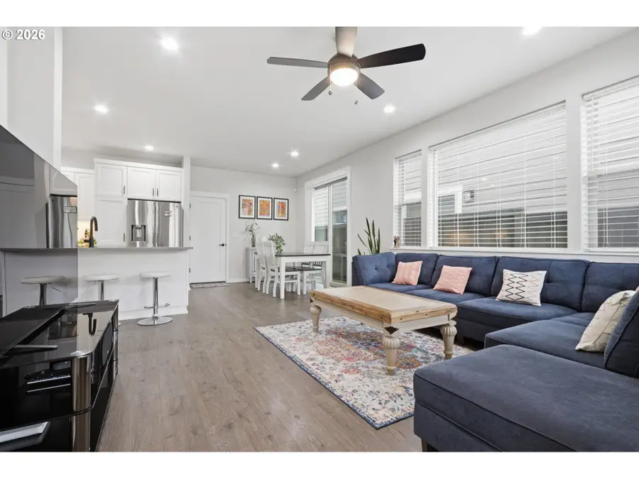 8165 SE Vermont St, Hillsboro, OR 97123 - #3