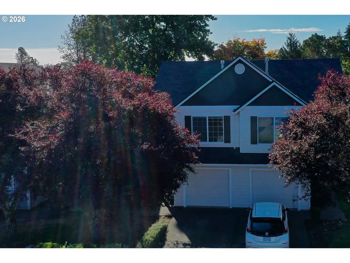 35457 Oakwood Dr, Saint Helens, OR 97051 - #1
