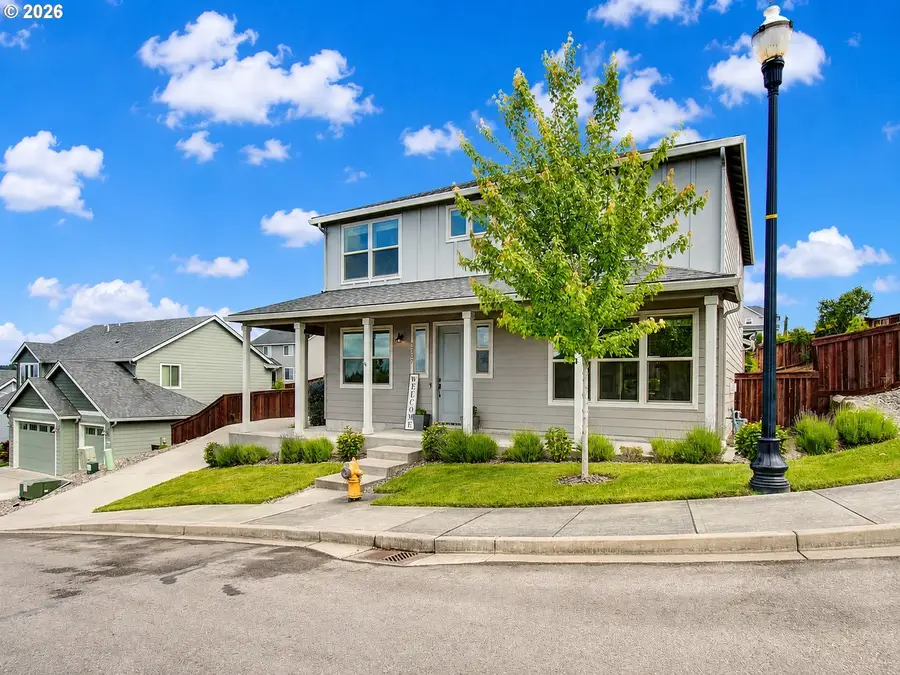 2307 E 6th St, La Center, WA 98629 - #2