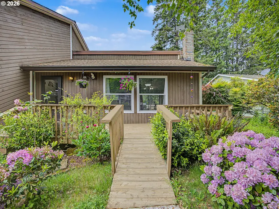 18015 Davis St, Sandy, OR 97055 - #2