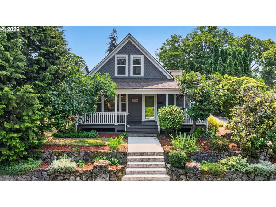 2006 NE Liberty St, Portland, OR 97211 - #2