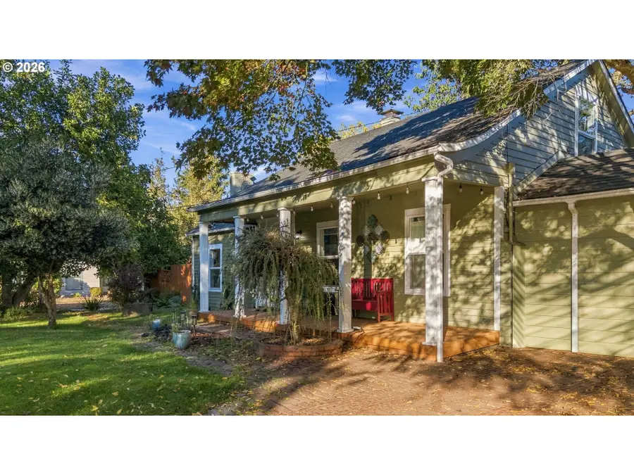 1110 S Saginaw St, Salem, OR 97302 - #2
