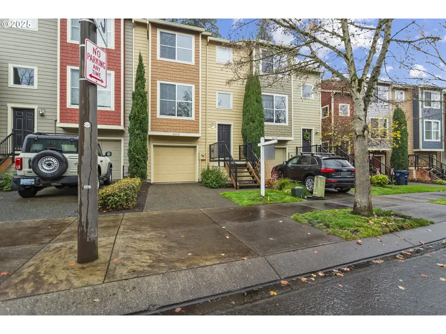 2253 NE Sheffield Ave, Hillsboro, OR 97006 - Image #2