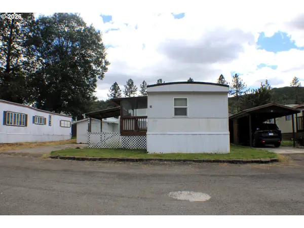 157 Bunting Ln #25, MyrtleCreek, OR 97457