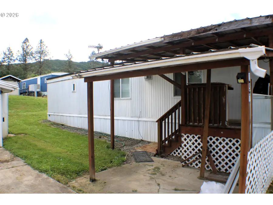 157 Bunting Ln #25, Myrtle Creek Riddle, OR 97457 - #2