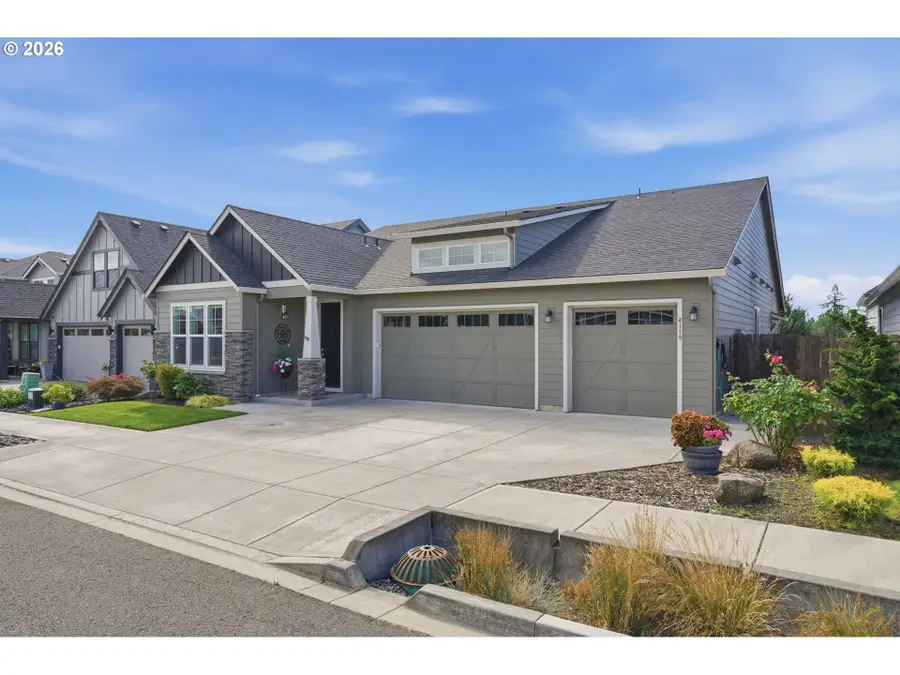 4119 S 16th Way, Ridgefield, WA 98642 - #2
