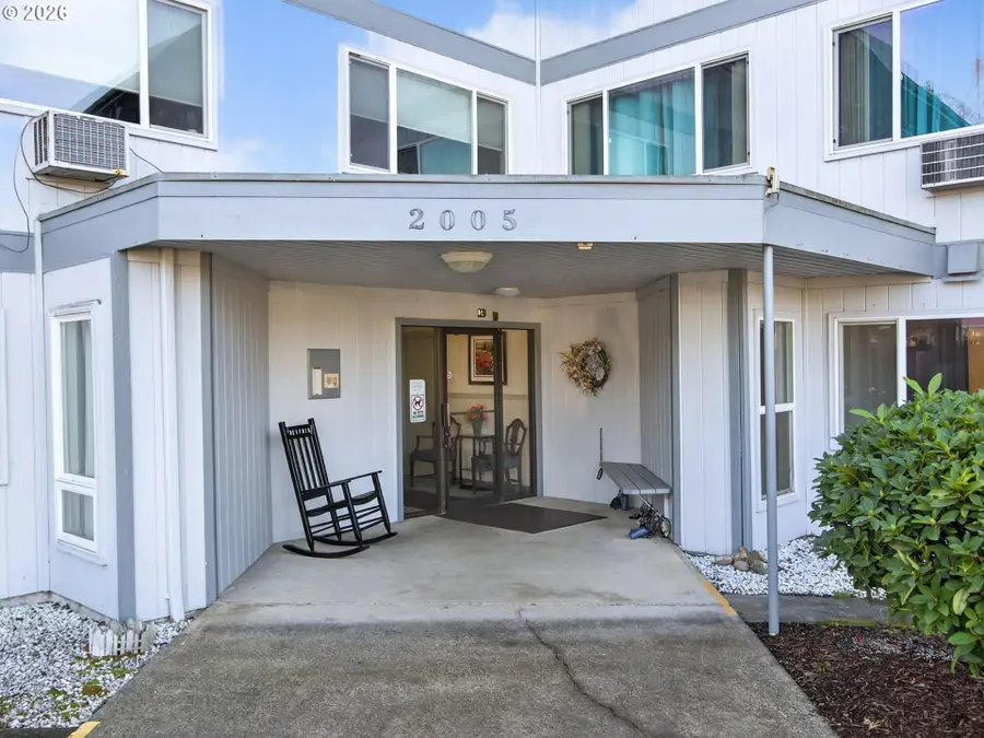 2005 Tibbetts Dr #313, Longview, WA 98632 - #2