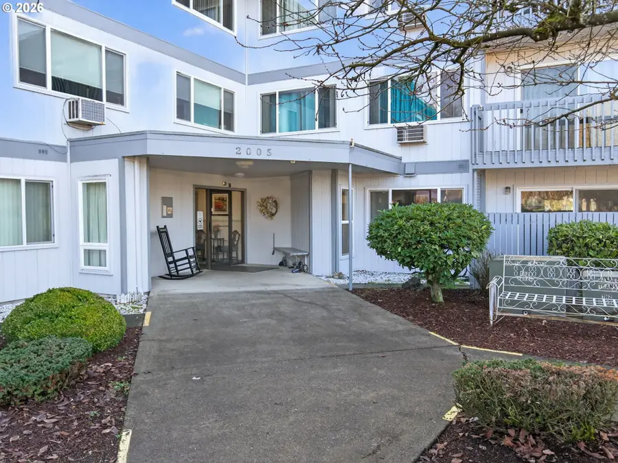 2005 Tibbetts Dr #313, Longview, WA 98632 - #3