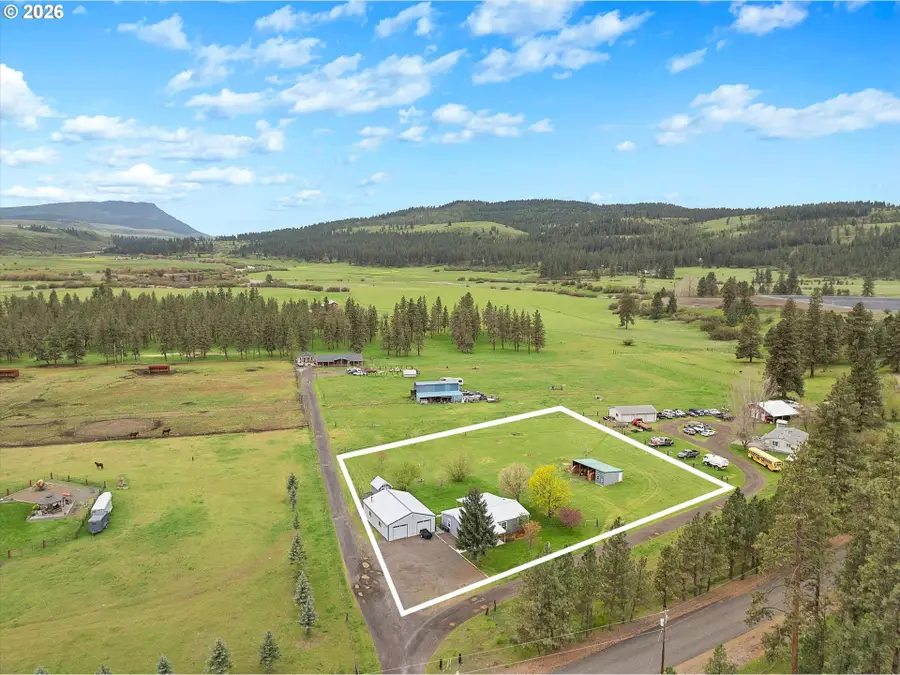 65824 Hemlock St, Elgin, OR 97827 - #2