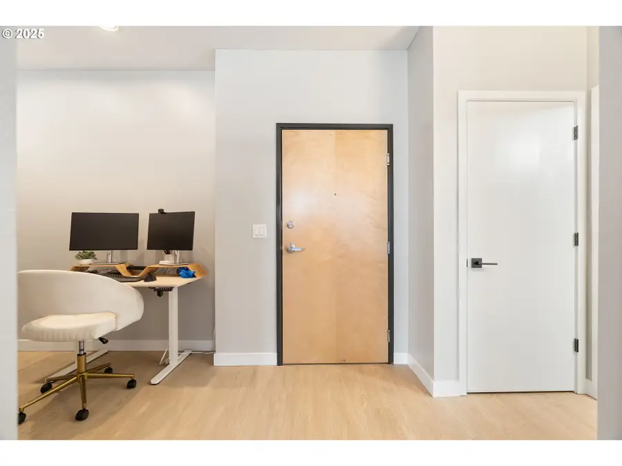 1125 NW 9th Ave #517, Portland, OR 97209 - Image #3