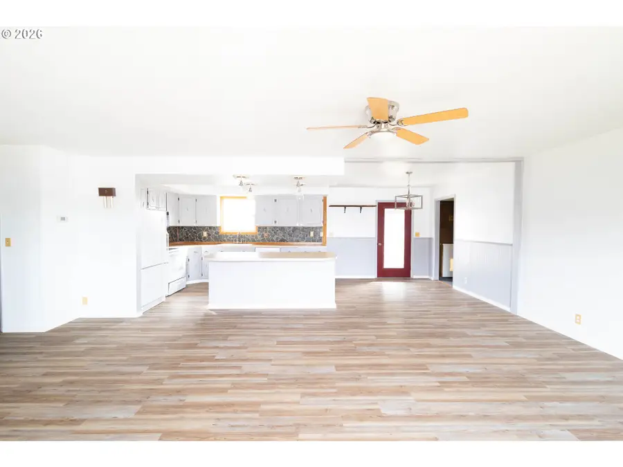 320 W Delta St, Union, OR 97883 - #3