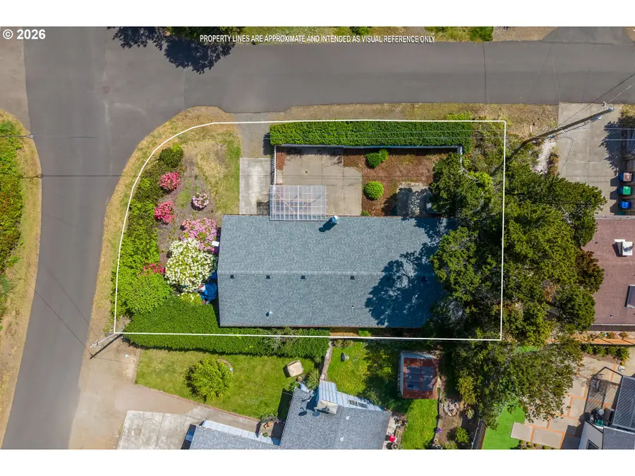 315 El Pino Ave, Lincoln Beach, OR 97367 - #3