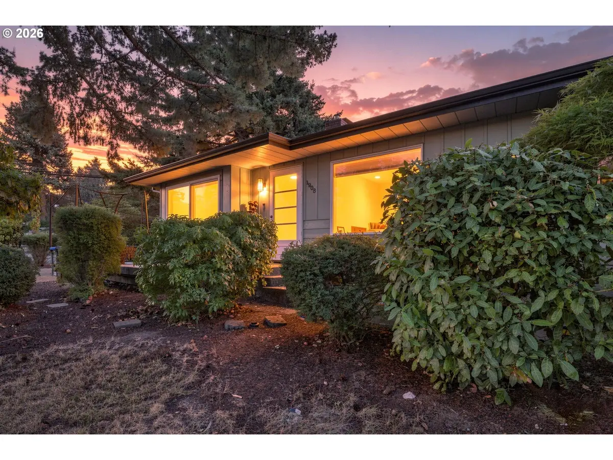 1908 SW Miles St, Portland, OR 97219 - #1