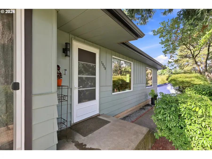 1908 SW Miles St, Portland, OR 97219 - #2