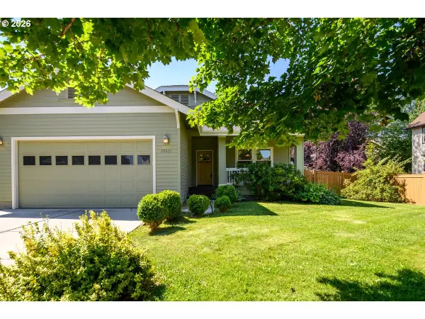 20651 Sierra Dr, Bend, OR 97701